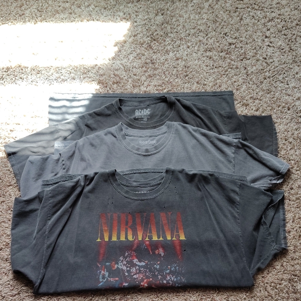 Bundle Of Graphic T-Shirt
